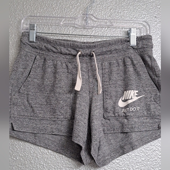Nike Women's Running Shorts   Size S - Picture 1 of 4